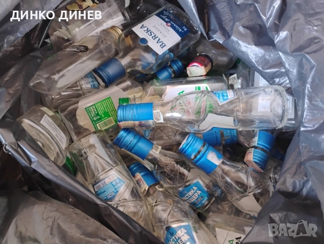 Стъклени бутилки, снимка 8 - Буркани, бутилки и капачки - 54158479