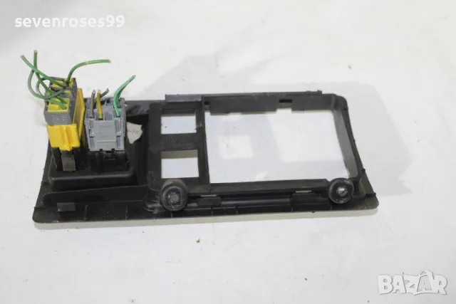 Панел бутон ел.огледала реглаж фар Ситроен Берлинго 1 1998 1.9d Citroen Berlingo 1  9619440377, снимка 4 - Части - 49820705