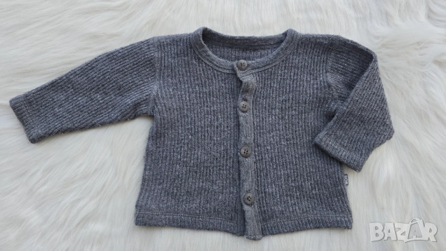 Бебешка жилетка 100% мерино вълна размер 6-9 месеца, снимка 6 - Жилетки и елечета за бебе - 52463594