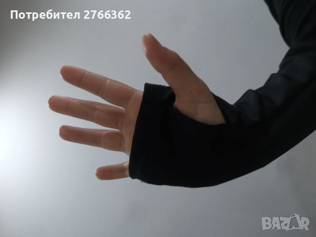 Нова блуза с ефектен гръб, снимка 3 - Блузи с дълъг ръкав и пуловери - 38155575