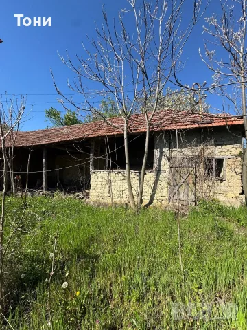Масивна къща с голям двор в Макариополско, снимка 10 - Къщи - 56011890