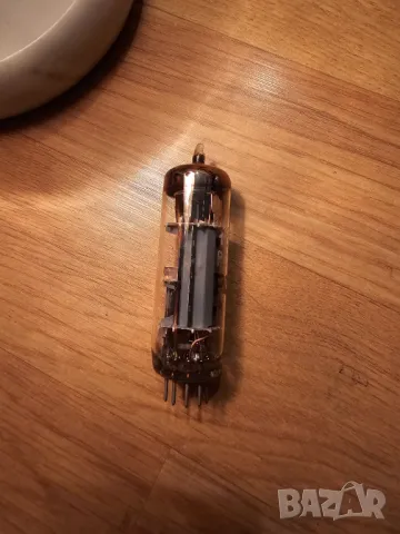 Радиолампа, радиолампи - PCL86 - нова - възстановете вашета вярна и дългослужила техника .