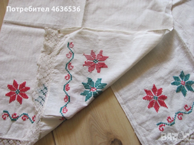 Кърпа, месал, ръчна бродерия и дантела, 144х48см., снимка 4 - Антикварни и старинни предмети - 53255587