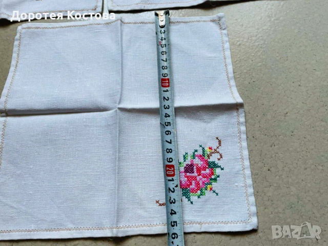 Красиви ръчно бродирани салфетки с рози от Англия, 5 бр, , снимка 5 - Антикварни и старинни предмети - 54211030