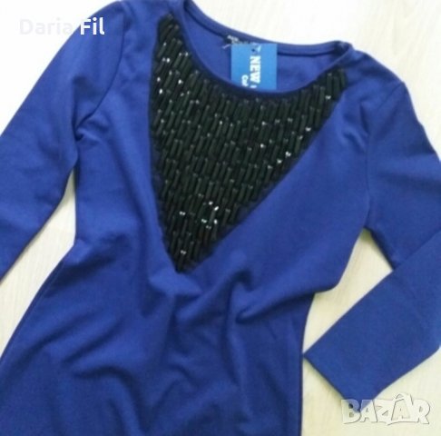 Рокля от плътно и еластично трико в кралскосин цвят с ефектно деколте , снимка 2 - Рокли - 30825882