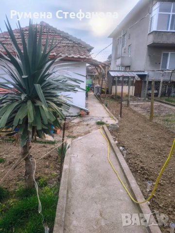 Продавам къща във Велики Преслав , снимка 2 - Къщи - 53923420