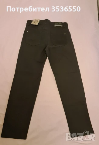 Черни дънки за момче 10-11 години, снимка 2 - Детски панталони и дънки - 51395913