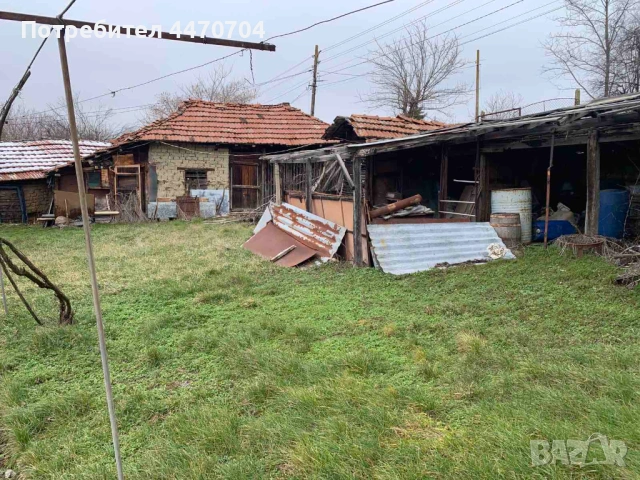 КЪЩА С ДВОР И ГЕРАН В С. ДОЙРЕНЦИ – 30 000 €, снимка 8 - Къщи - 53242518