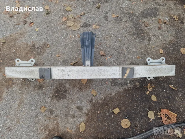 Предна греда за Audi A3 8L , снимка 2 - Части - 48226696