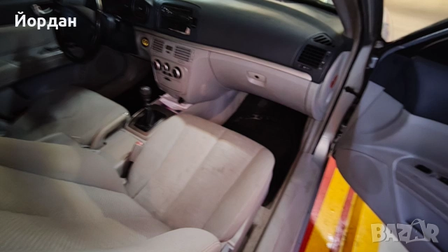 Продвам Hyundai Sonata 2.0i Газ/бензин, снимка 7 - Автомобили и джипове - 52690918