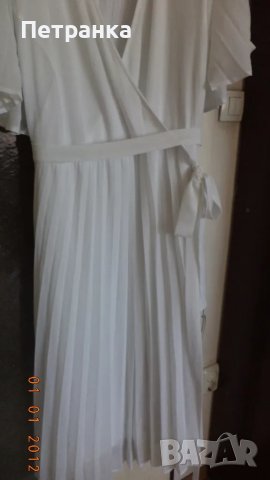 На вашето внимание - НОВА ДАТСКА булчинска рокля и шаферки, снимка 2 - Сватбени рокли - 46496635