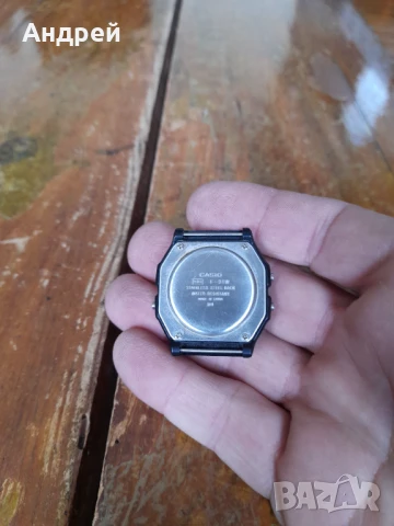 Стар електронен часовник Casio, снимка 3 - Антикварни и старинни предмети - 50633217