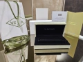 Van Cleef & Arpels VCA Пълен Комплект Кутия и Сертификат за Гривна, снимка 4