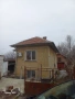 Продавам двуетажна къща , снимка 3