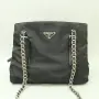 Чанта Prada Vela Nero Re-Nylon оригинал, снимка 2