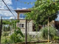 Продавам двуетажна къща в село Бряст общ.Димитровград, снимка 4
