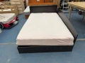 0404  легло с матрак 190/120см + ракла цена 70 евро или 136,91 лв смр -190см / 120см широко  -едноли, снимка 2