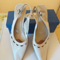 Дам.обувки/сандали-"MINOZZI-.MILANO"/ест.кожа/,№39 -цвят-екрю. Закупени от Италия., снимка 1 - Дамски обувки на ток - 29420254