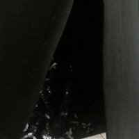 Луксозна черна пола с дантелен елемент, снимка 3 - Поли - 30073360