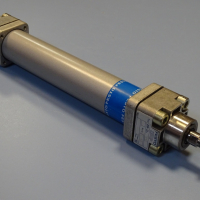 Пневматичен цилиндър Festo DN 32-160 double acting pneumatic cylinder, снимка 5 - Резервни части за машини - 44602577