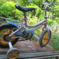 Продавам децко колело с помощни колеленца, снимка 2 - Велосипеди - 29362500