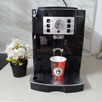 Кафе автомат DeLonghi Magnifica S, снимка 5 - Кафемашини - 44742175