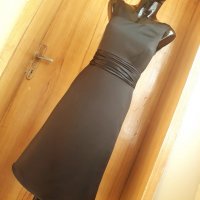 Черна елегантна рокля под коляно С, снимка 3 - Рокли - 29770554