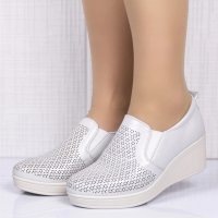 Дамски обувки с ластик без връзки на платформа модел: W962-3 white, снимка 1 - Дамски ежедневни обувки - 40721981