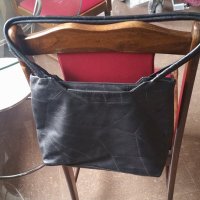 Кожени и черни дамски чанти и портмонета, снимка 3 - Чанти - 34948279
