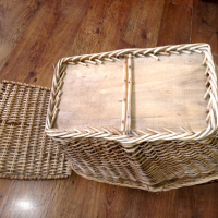 Стара голяма плетена кошница, снимка 6 - Други стоки за дома - 36396797