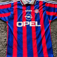 Тениска Байерн Мюнхен 1995/97 , снимка 1 - Футбол - 44649636