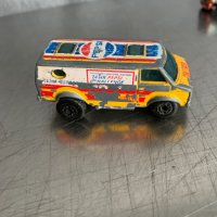 количка  Matchbox Superfast 1979 Chevy Van, снимка 3 - Колекции - 39477760