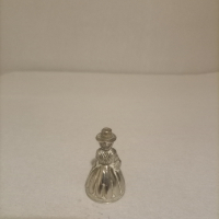 Рядка стара Винтаж фигурка на Уеска дама оригинално ретро ръчно месингово звънче , снимка 3 - Антикварни и старинни предмети - 44915228