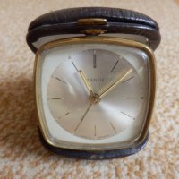 Туристически часовник KIENZLE, снимка 1 - Антикварни и старинни предмети - 36808955