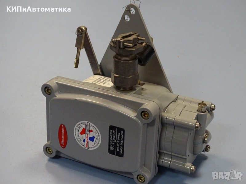 позиционер Dresser Masoneilan 8013-057 pneumatic valve positioner, снимка 1