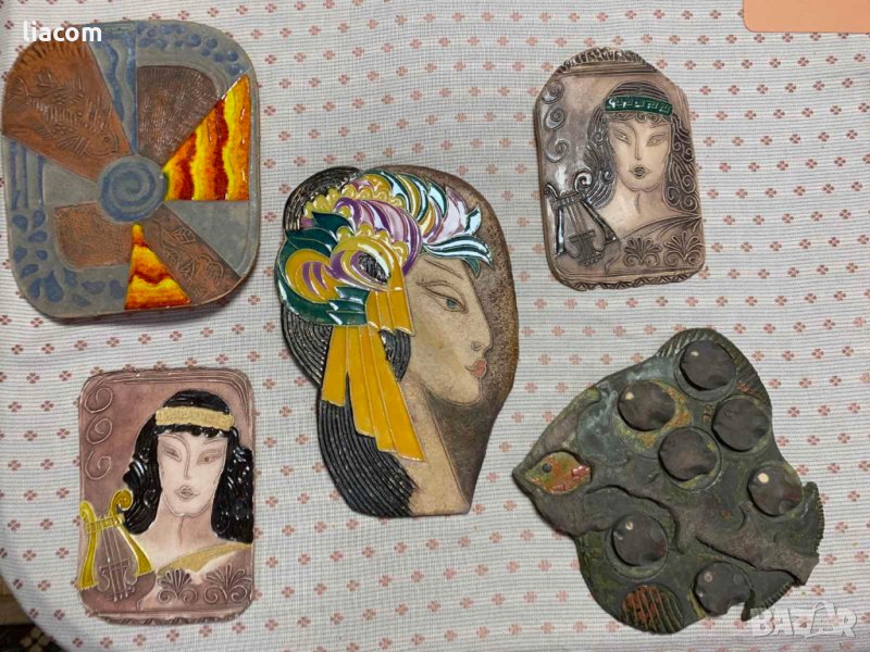 ВАЛЕНТИНА НИКОЛОВА керамика 5 броя., снимка 1