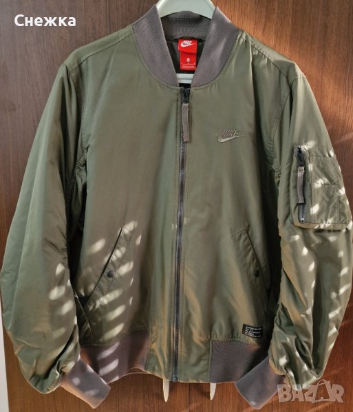 Мъжко яке бомбър Nike, снимка 1