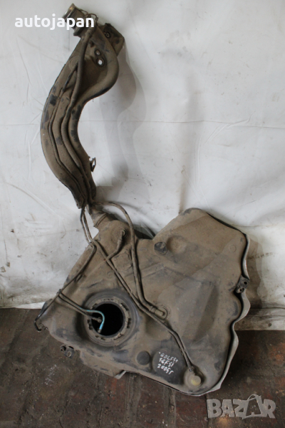 Бензинов резервоар с гърловина Фолксваген голф 5 плюс 1.6фси 05г Volkswagen golf 5 plus 1.6fsi 2005, снимка 1