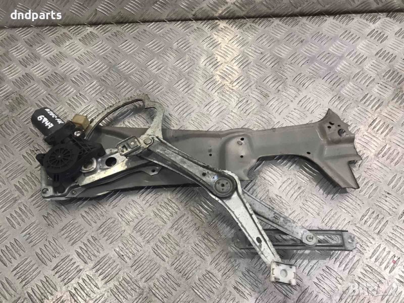 Преден десен стъклоповдигач Mercedes C-Class,W202,1998г., снимка 1