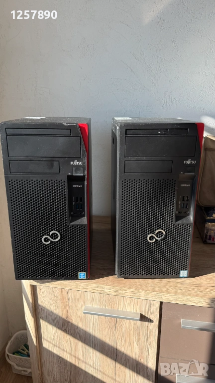 Настолен компютър FUJITSU ESPRIMO P558, снимка 1