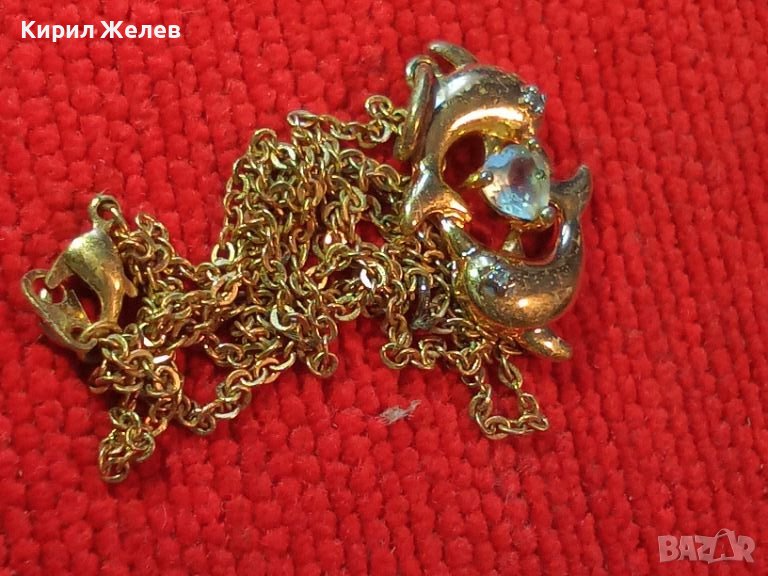 СКЪПОЦЕНЕН ПОЗЛАТЕН БРОНЗОВ МЕДАЛЬОН ДЕЛФИНЧЕТА с ЮВЕЛИРНО ФАСЕТИРАН ИСКРЯЩ ЦИРКОН и ВЕРИЖКА 45711, снимка 1