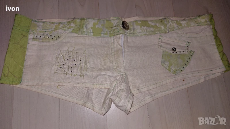Къси панталонки, снимка 1