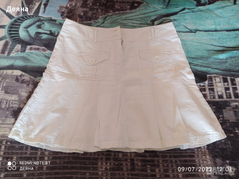 Бяла разкроена пола, снимка 1