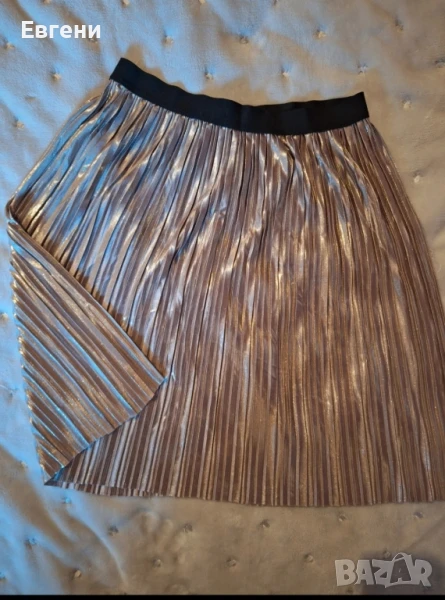 Плисирана дамска пола, снимка 1
