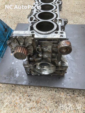 Цилиндров блок за Volvo Волво XC70 XC90 2.4 дизел 163 8653865 2005, снимка 7 - Части - 42705467