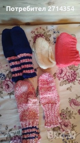 Ръчно плетени чорапи и терлици , снимка 6 - Чорапи - 51985201