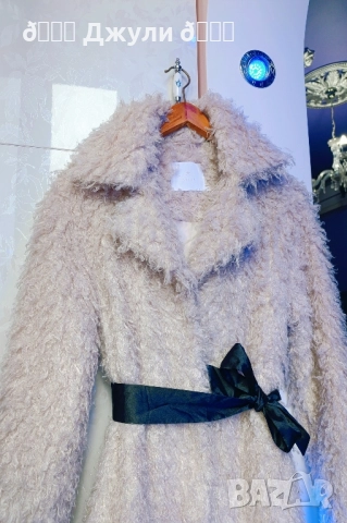 Пухкаво палто с естествен косъм от лама, снимка 5 - Палта, манта - 52053837