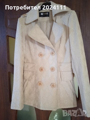 Продавам дамско сако