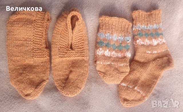 Коледни и обикновени, вълнени чорапи и терлици, ръчно плетени, снимка 4 - Ръчно изработени сувенири - 42677215