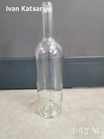 Стъклена прозрачна бутилка за вино 750 гр, снимка 1 - Други - 44933212